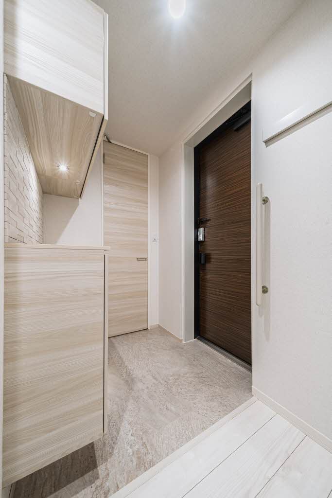 Ａｌｂｅｍａｒｌｅ上杉 203号-7