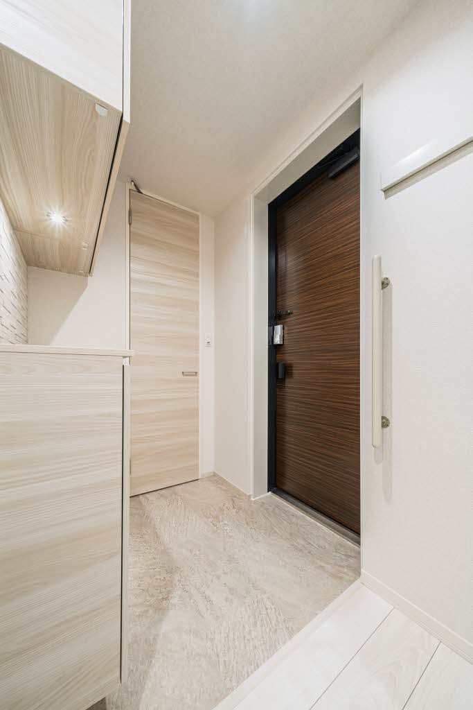 Ａｌｂｅｍａｒｌｅ上杉 303号-7