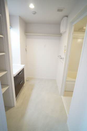 シャーメゾン成田町 301号-8