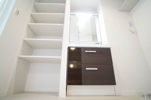 シャーメゾン成田町 301号-15