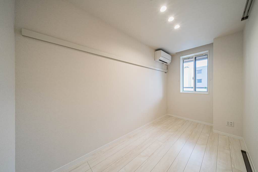 ＣＬＡＳＳＥＵＭ連坊Ⅲ 203号-5