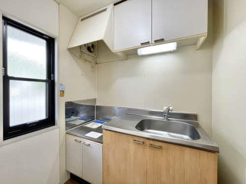 ヴィラージュ折立 102号-4