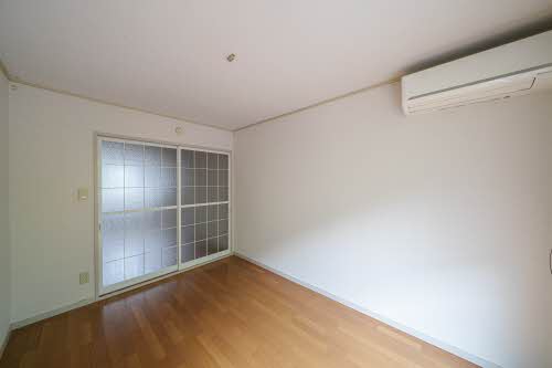 ヴィラージュ折立 203号-3