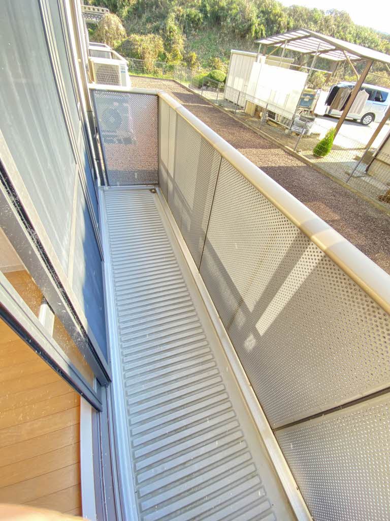 アヴィエス 102号-2