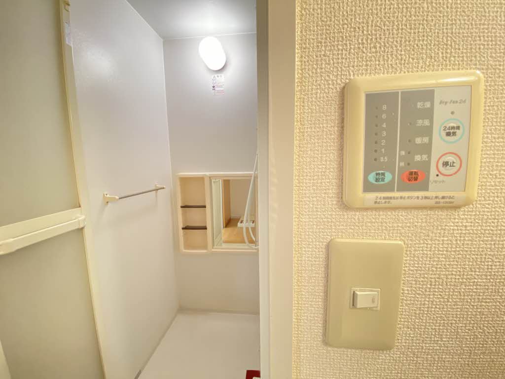 アヴィエス 102号-6