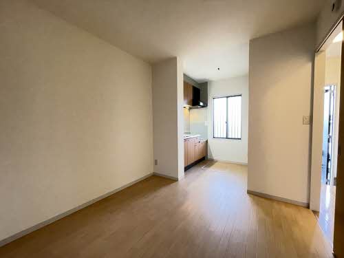 ヴィラージュ・Ｓ 102号-4