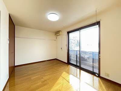 メゾンアージュ 202号-3