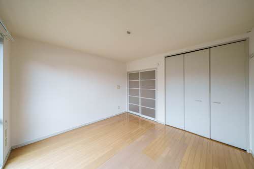 ハイネス山の寺 101号-3