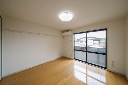 ハイネス山の寺 202号-2