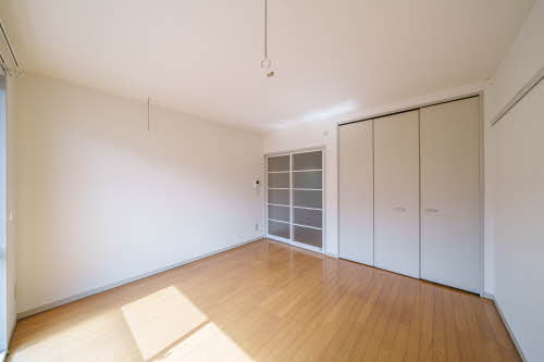 シャルマン西勝山 103号-3