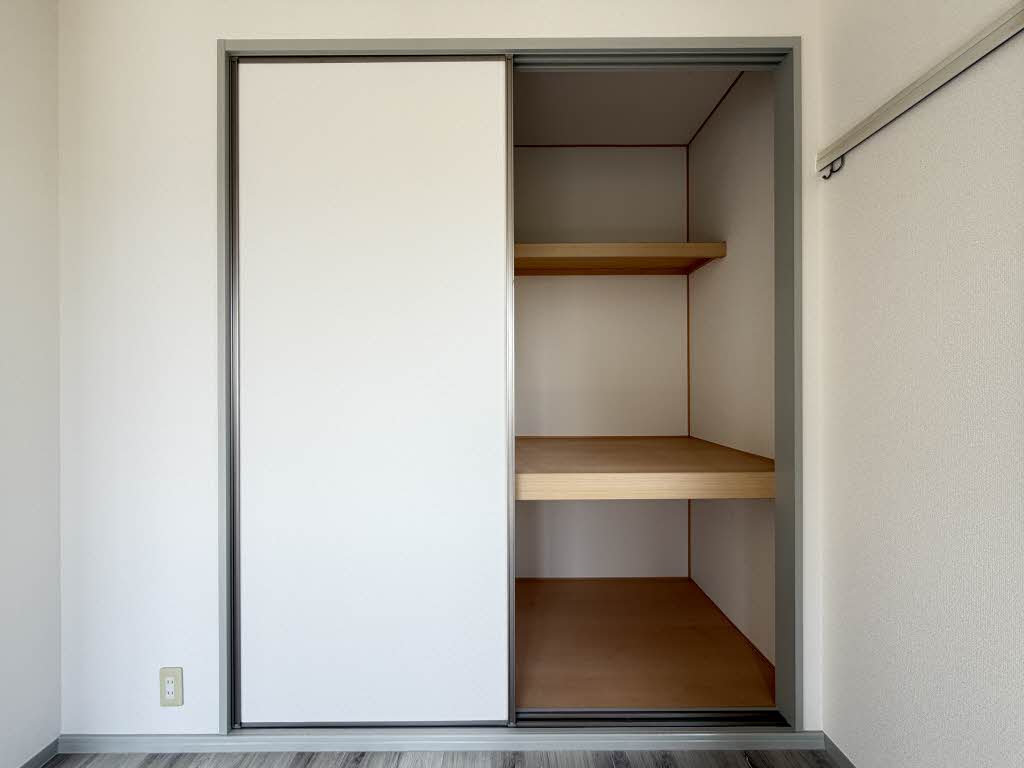 メゾンド・エストエール　Ｃ 201号-13