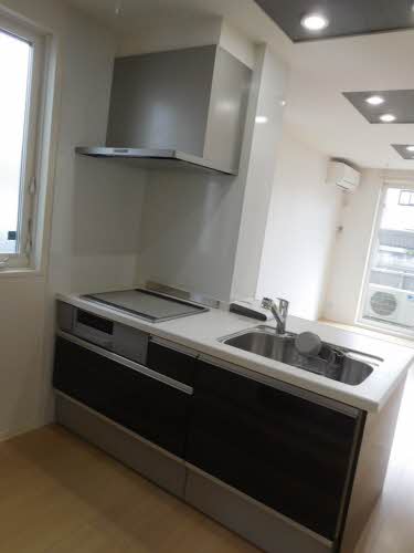 クオリスタ大学病院前 108号-6