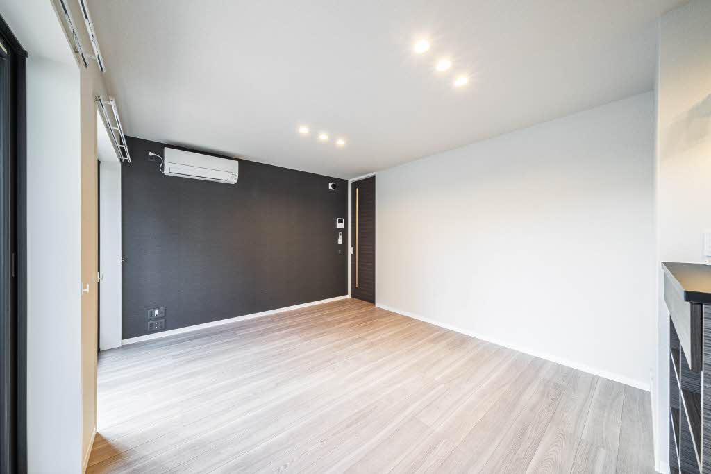 Ａｍｂｅｒ　Ｃｏｕｒｔ 102号-5