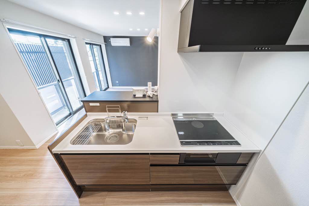 Ａｍｂｅｒ　Ｃｏｕｒｔ 102号-6