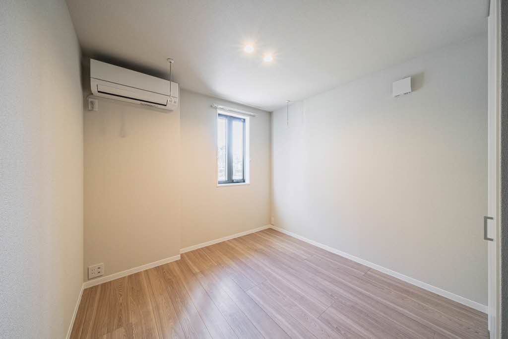 Ａｍｂｅｒ　Ｃｏｕｒｔ 102号-11