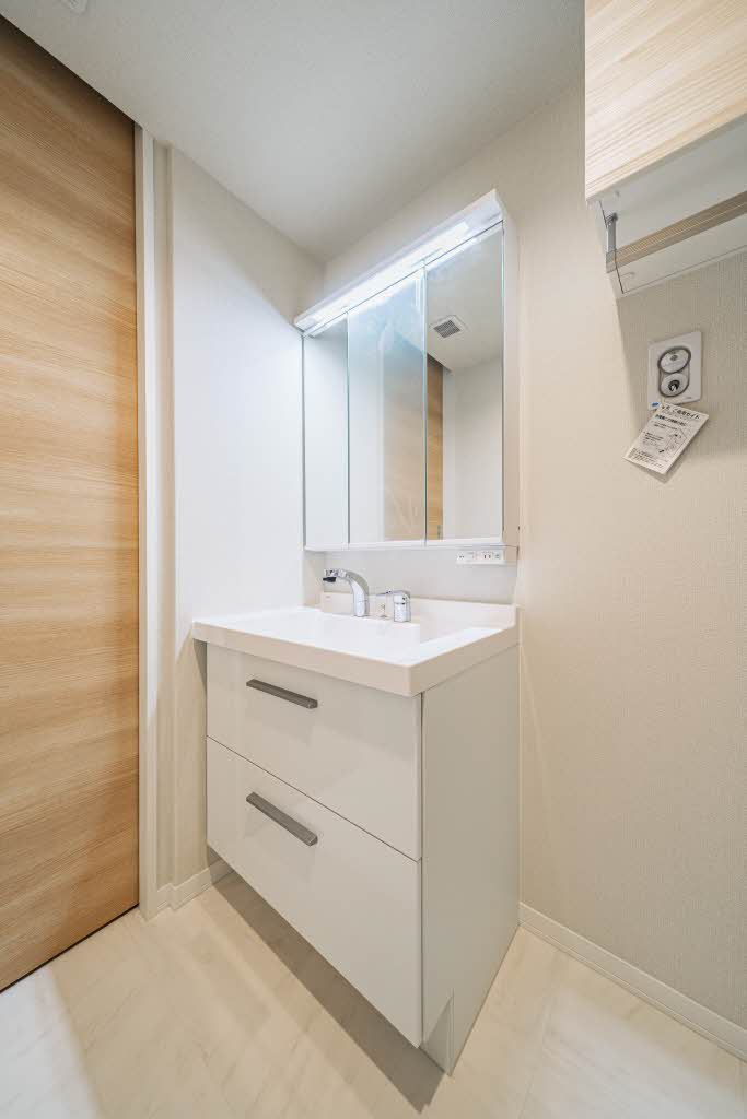 Ａｍｂｅｒ　Ｃｏｕｒｔ 201号-10