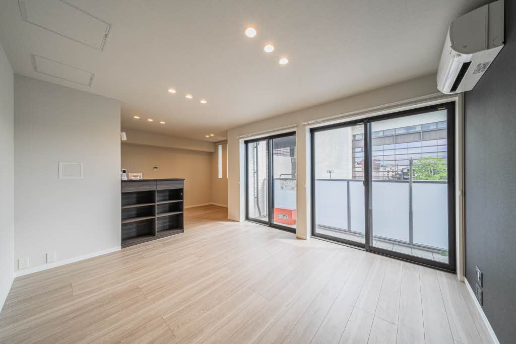 Ａｍｂｅｒ　Ｃｏｕｒｔ 302号-3