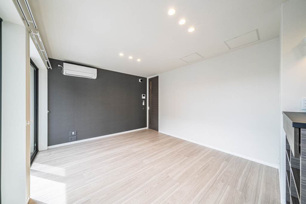 Ａｍｂｅｒ　Ｃｏｕｒｔ 302号-5