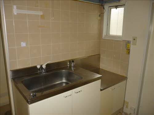 カ-サこもれび 102号-3