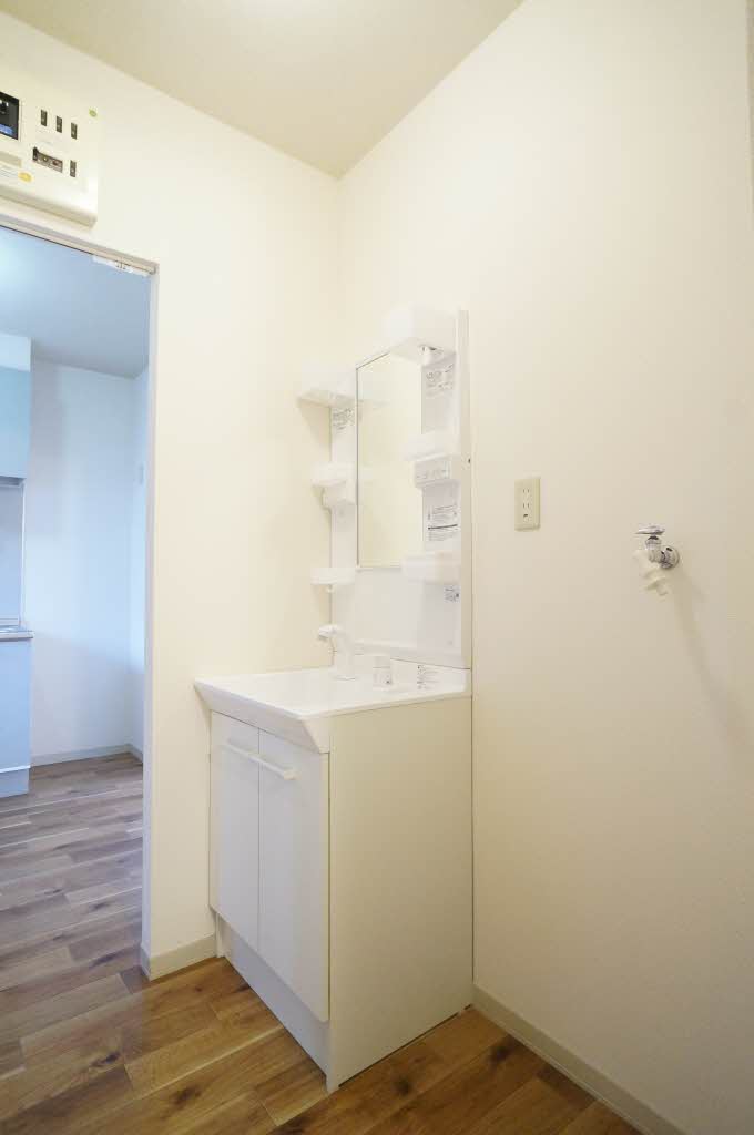 テールフォーム A 102号-7