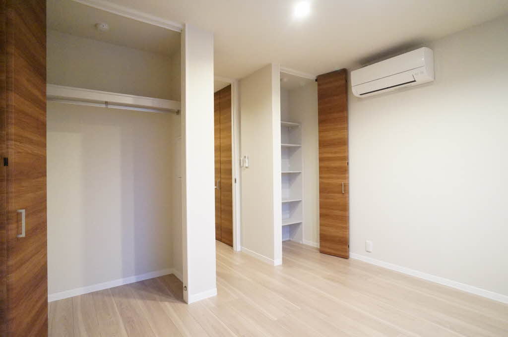 Ｓｅｒｄｉｎａ万世町 301号-10