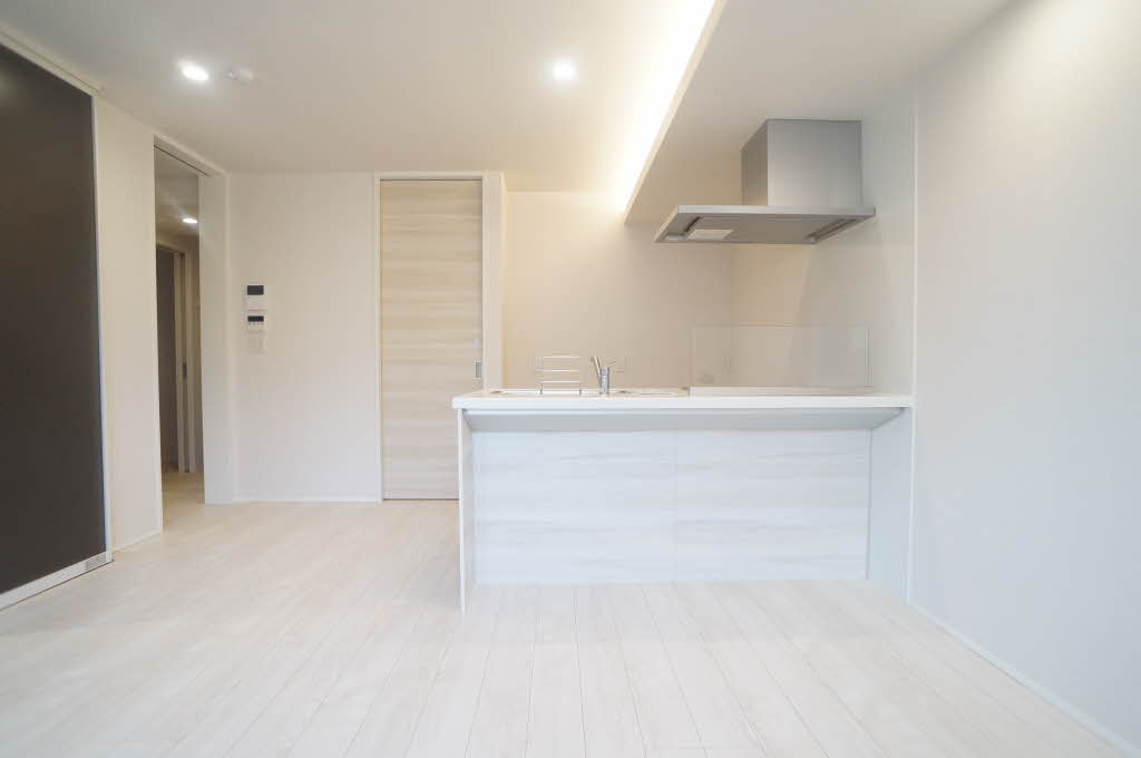 シャーメゾン コア八日町 102号-4