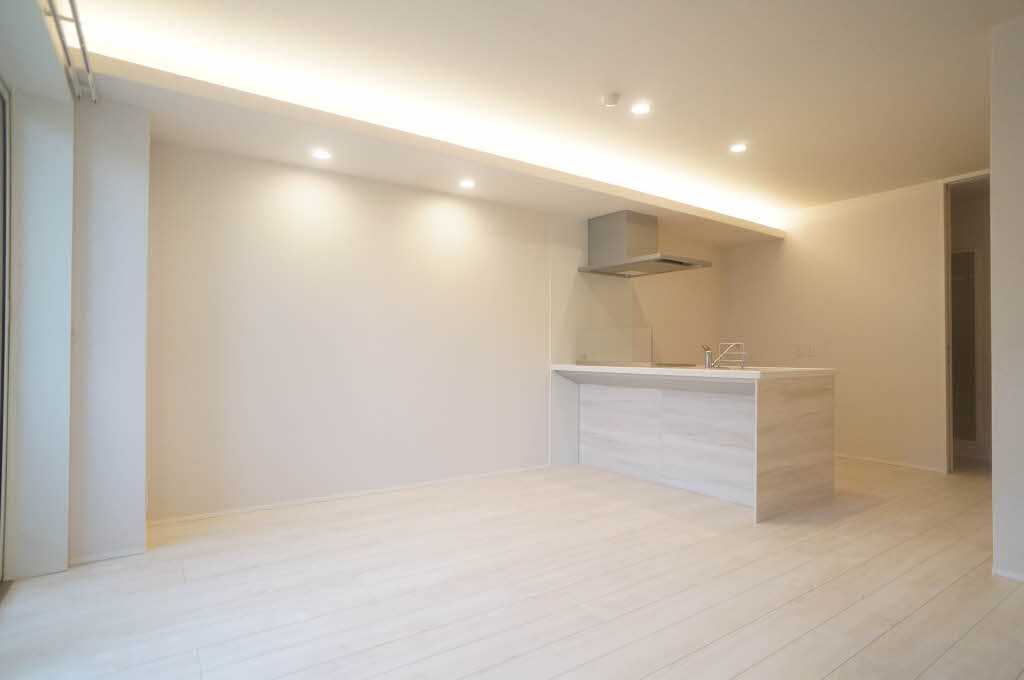 シャーメゾン コア八日町 104号-3