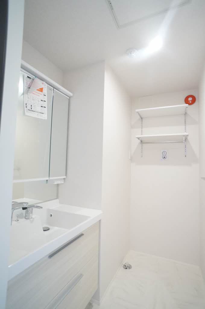 シャーメゾン コア八日町 203号-7