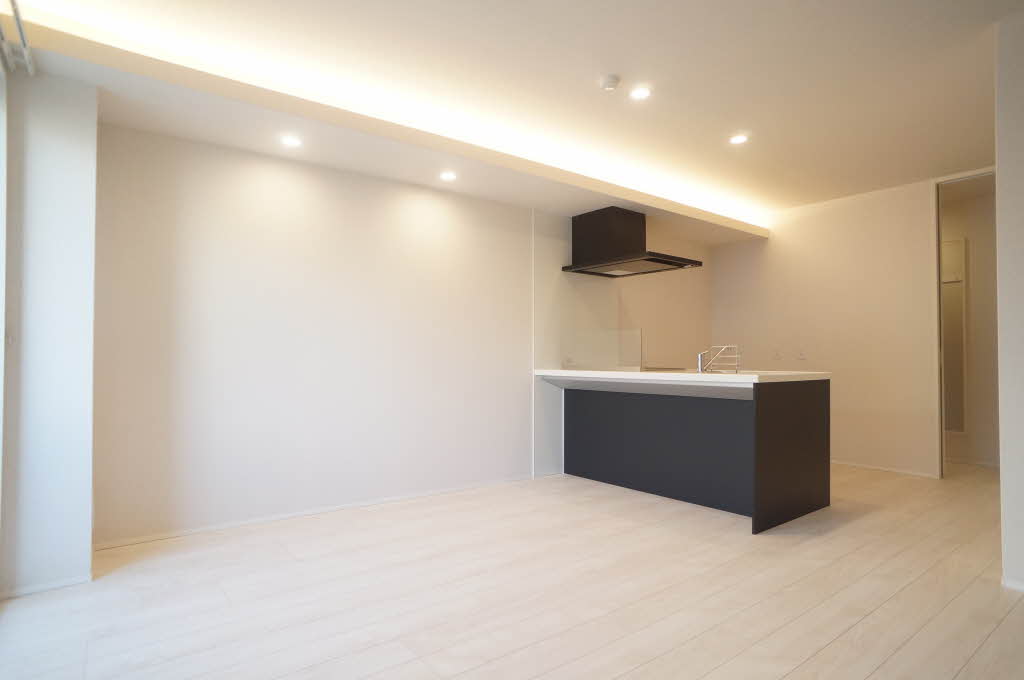 シャーメゾン コア八日町 204号-3