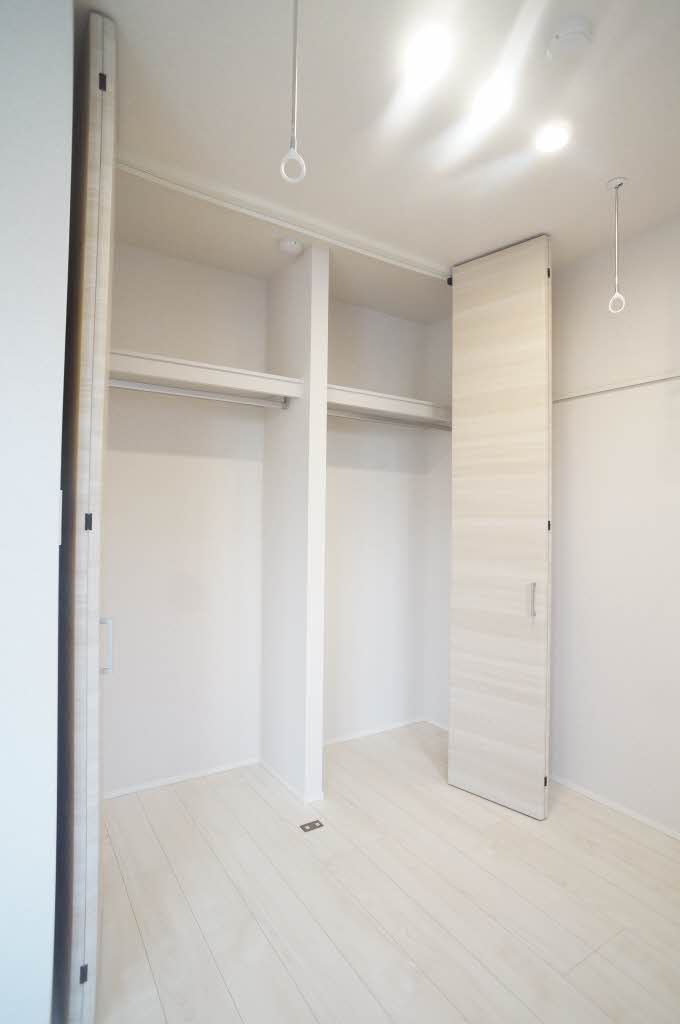 シャーメゾン コア八日町 205号-7