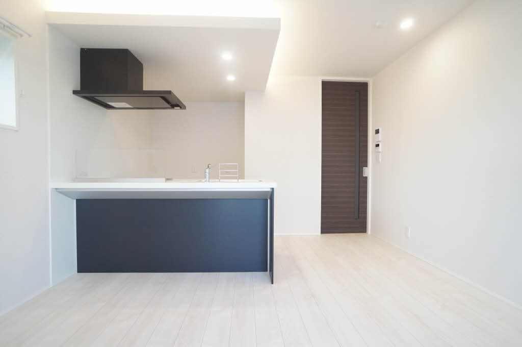 シャーメゾン　コア八日町 206号-3