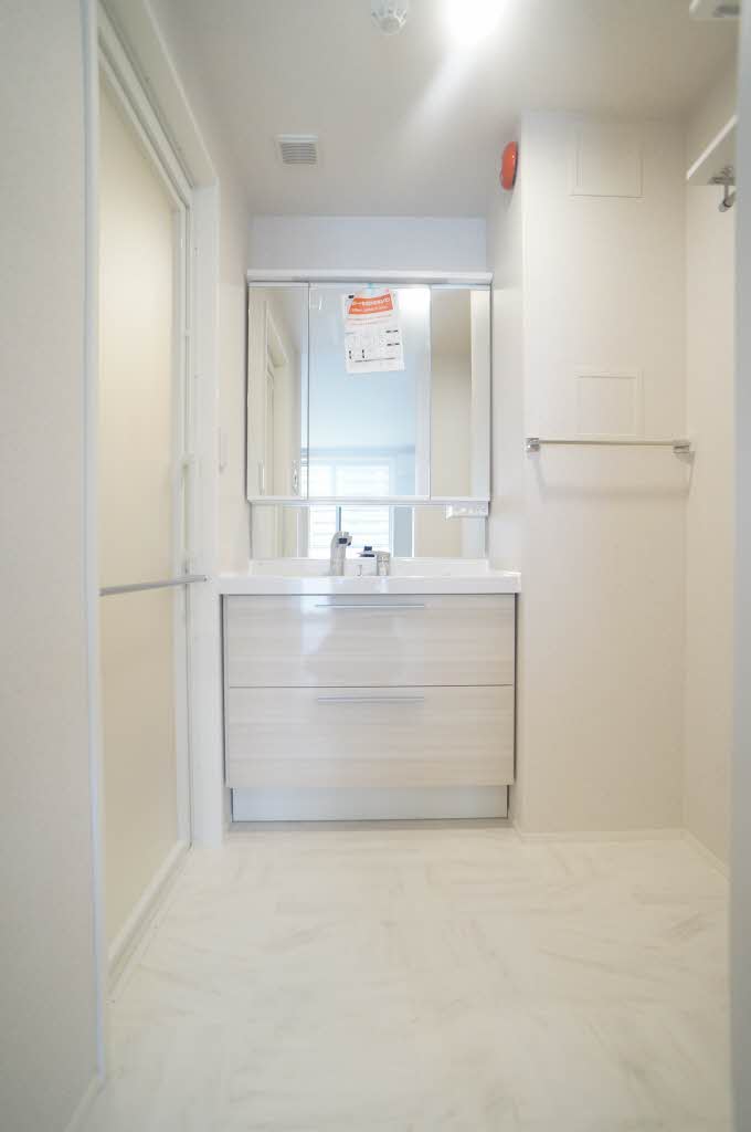 シャーメゾン コア八日町 305号-9