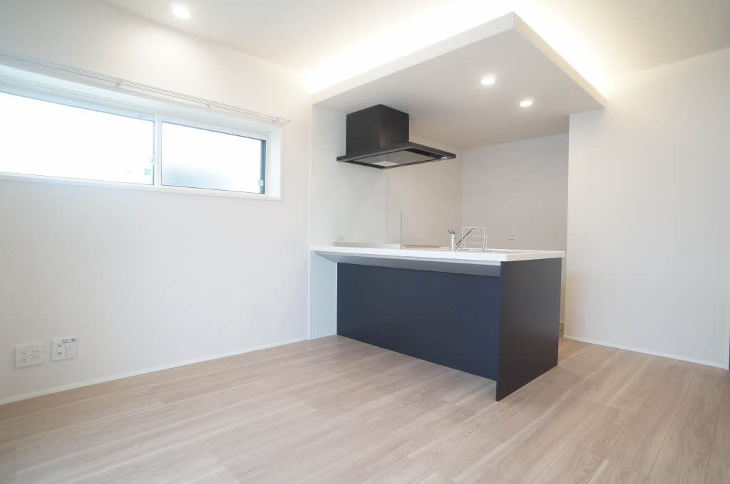 シャーメゾン　コア八日町 306号-2