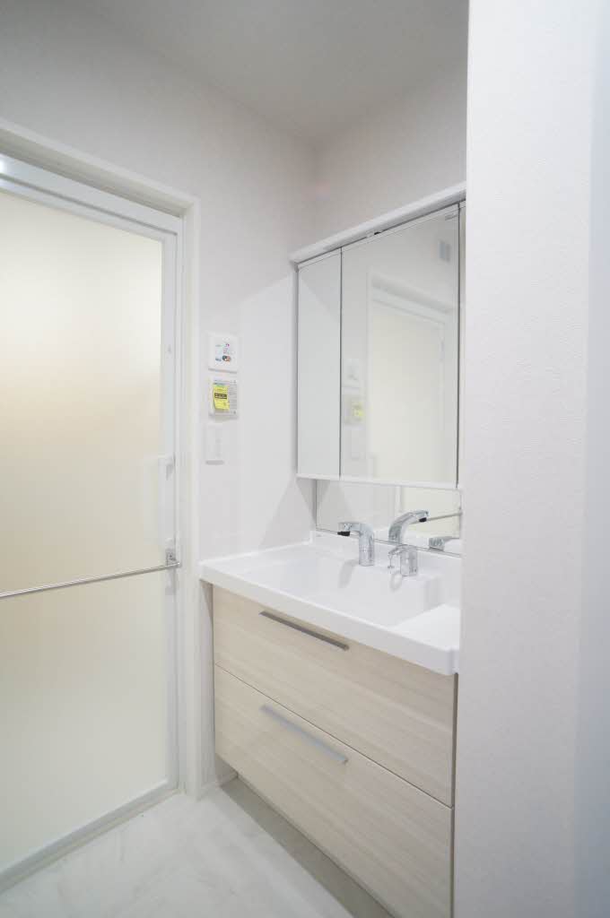 シャーメゾン　コア八日町 306号-9