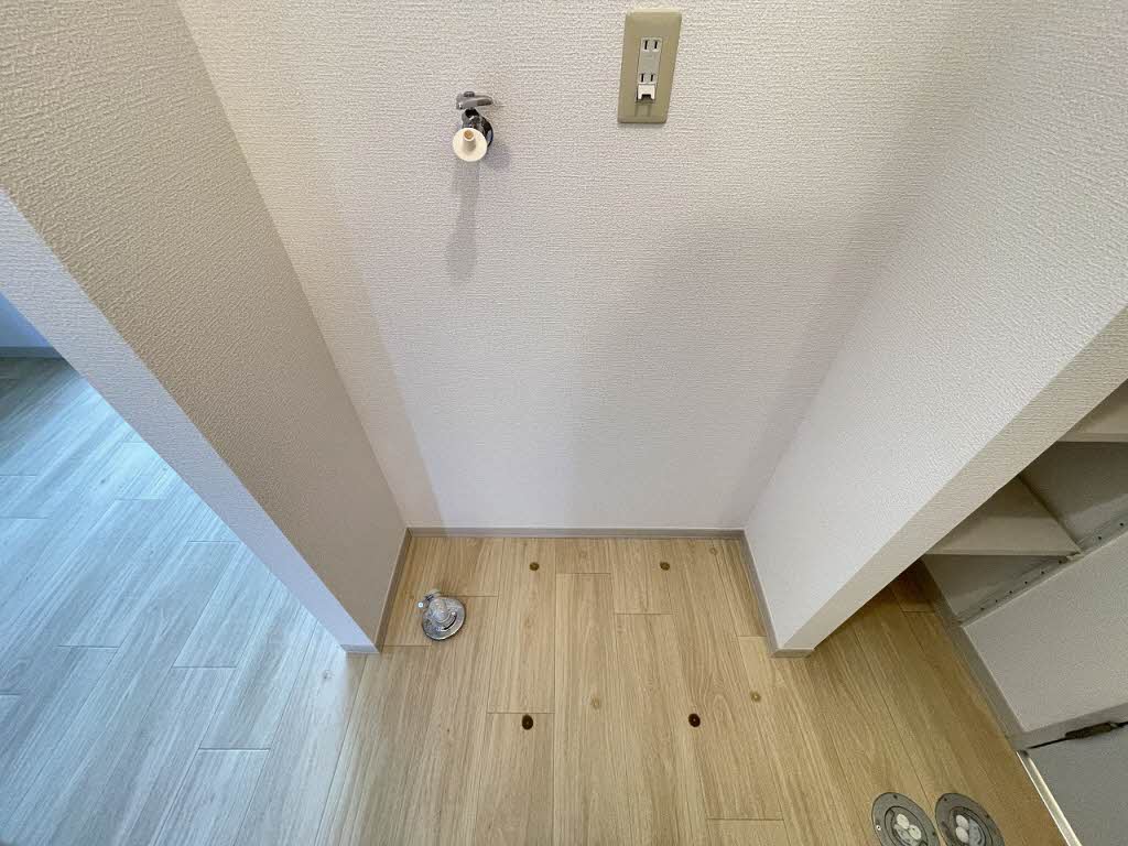 プレステージ川岸 E 101号-8