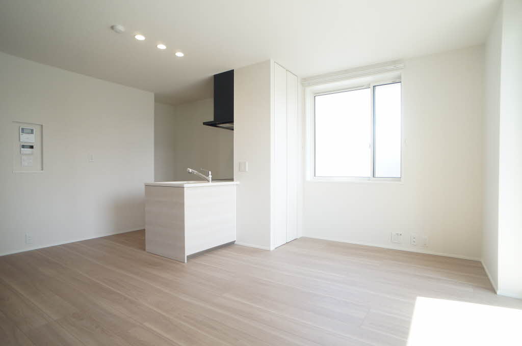 ヒールコート本町 302号-3