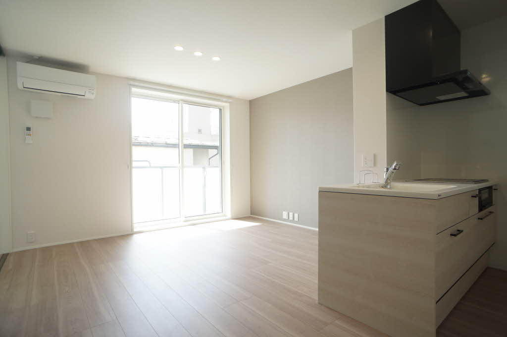 ヒールコート本町 303号-2