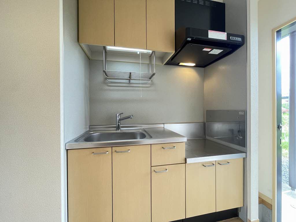 クリスタル・パ-ク B 101号-4