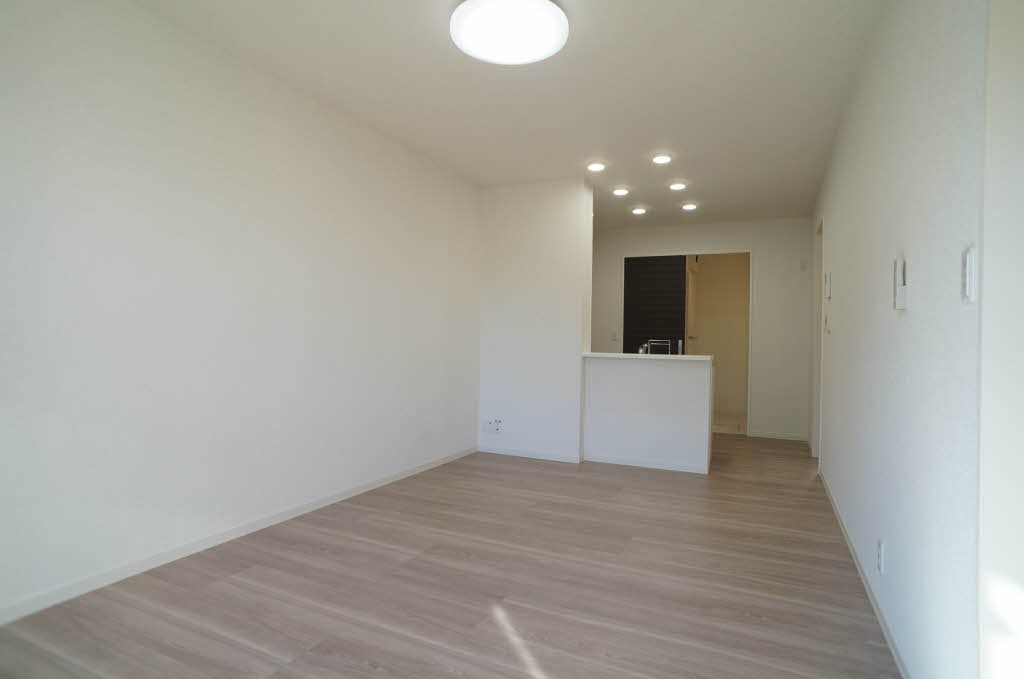 シャーメゾン南中町 102号-3