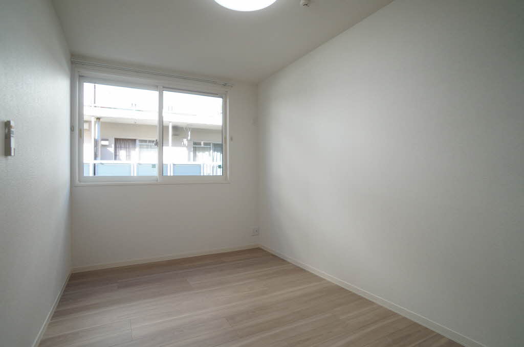 シャーメゾン南中町 102号-4