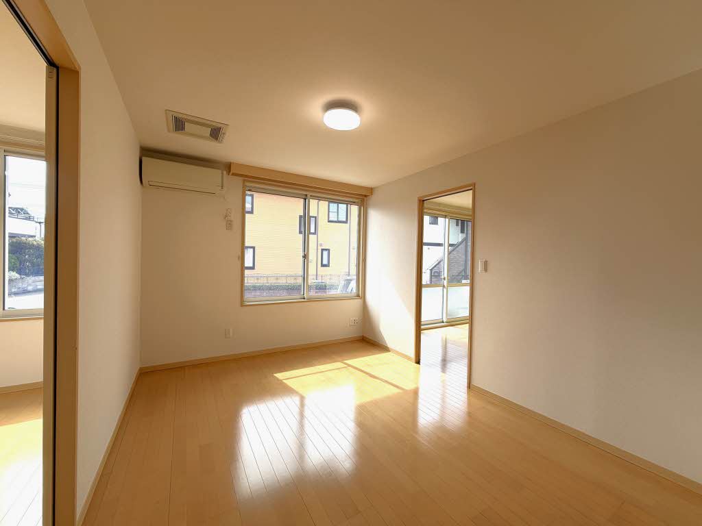 オレンジアーク・エクシア 102号-2