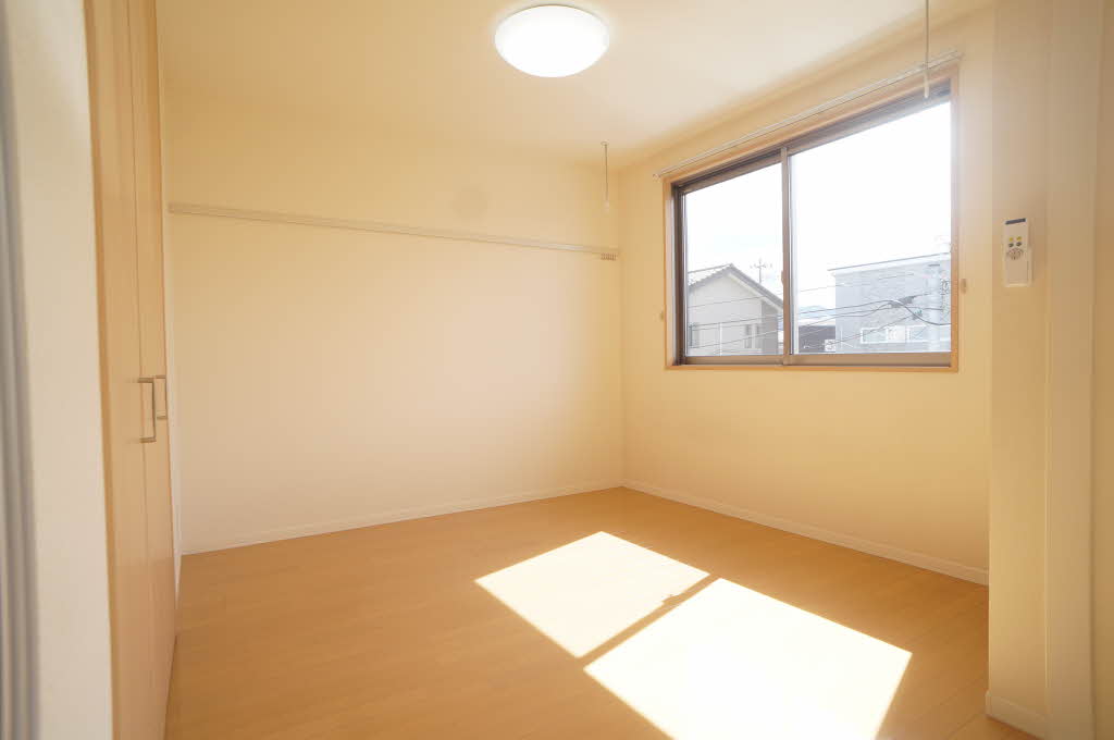 シャーメゾンみはた 201号-4